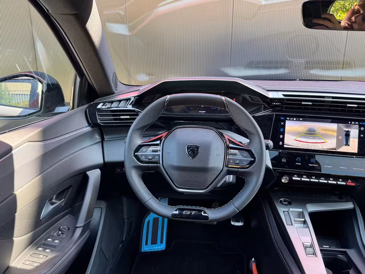 Peugeot E-308 GT 54 kWh | 360° Camera | AGR Comfort stoelen | GT Automaat | Bekleding Alcantara/kunstled