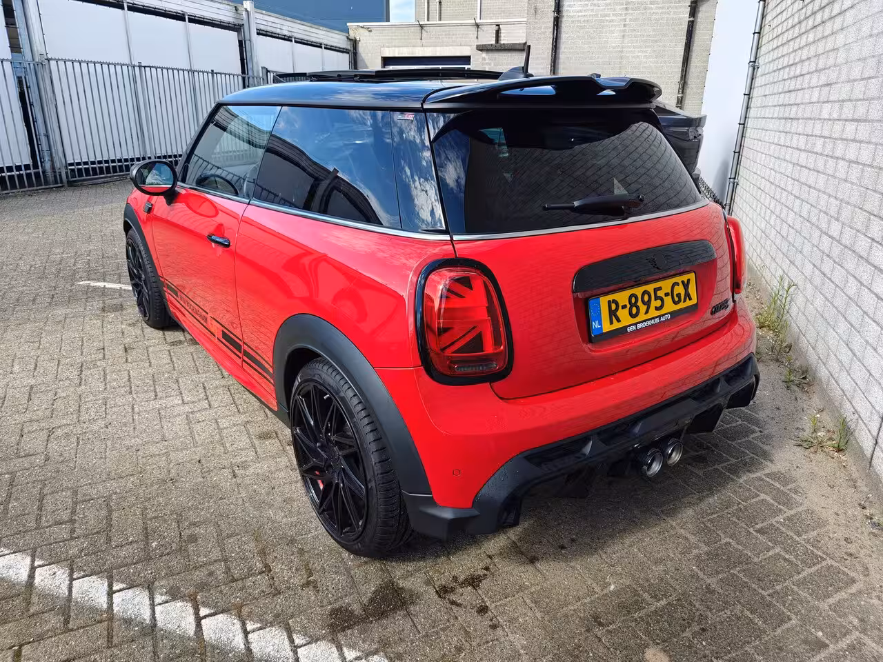 Mini 3-Deurs 2.0 Cooper S Rockingham GT Edition Unieke uitvoering | Panoramadak | Navigatie | Harman/Ka