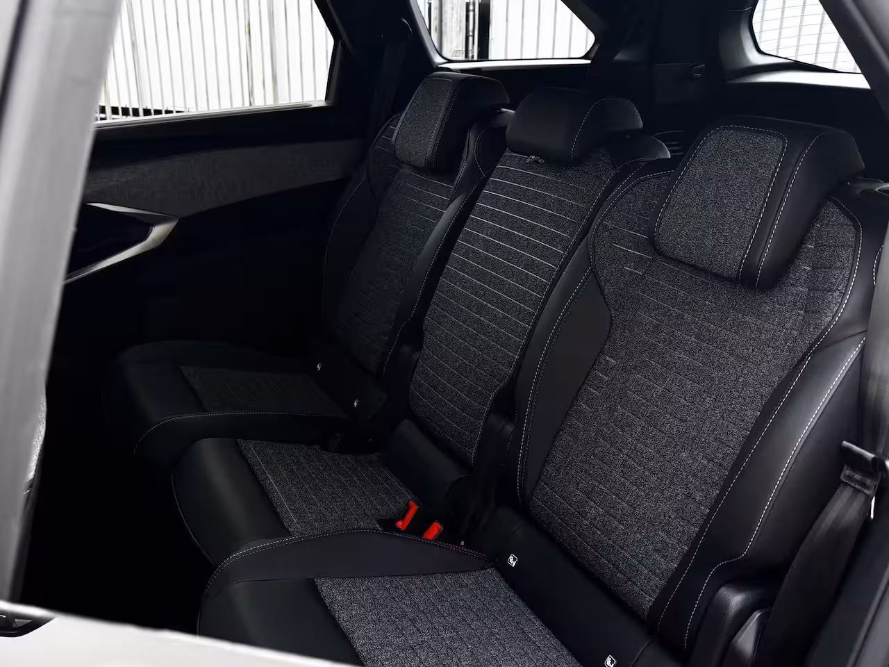 Peugeot 5008 Allure | 360° Vision & Drive Assist Pack | 3de rij: neerklapbare zittingen met Easy access
