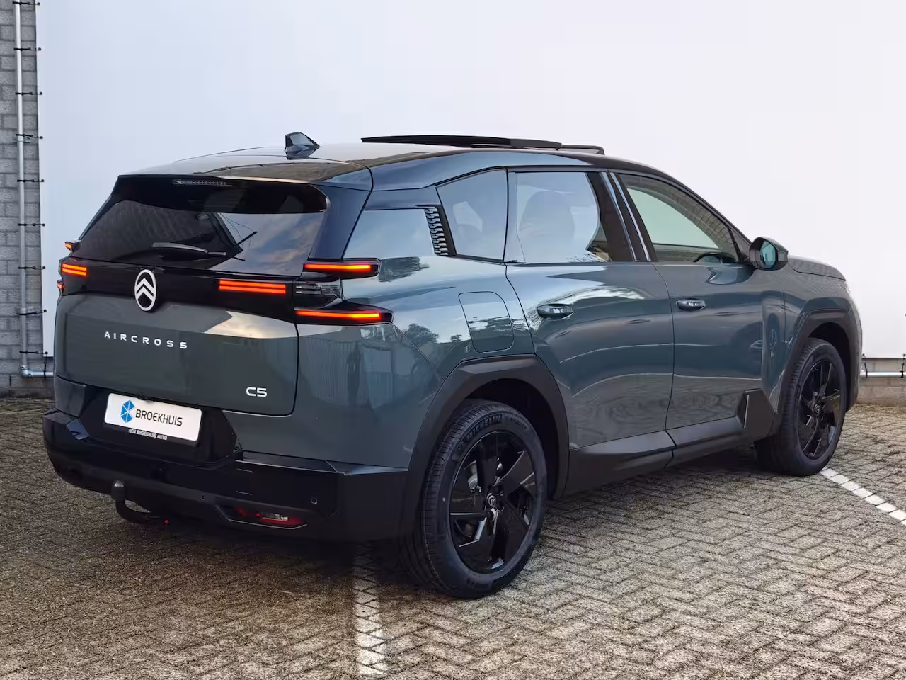 Citroën C5 Aircross 1.2 Hybrid 145 Max | Trekhaak | Panoramadak | Stoel verwarmen & verkoeling | Carplay | Nav