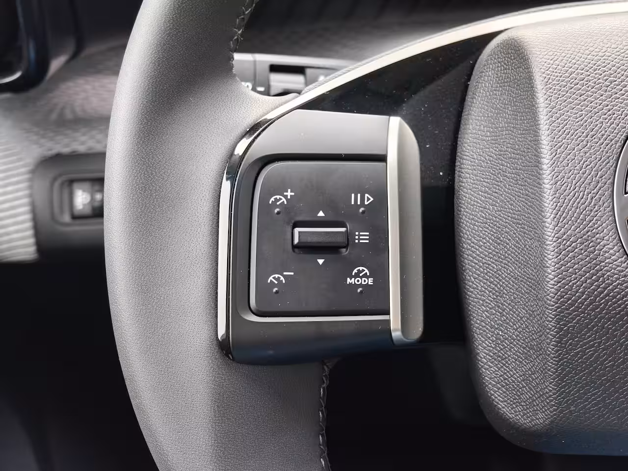 Citroën Ë-C3 Aircross Max 113pk 44 kWh | 3-Fase | Navigatie | Camera | Climate Control | Cruise Control | Achter