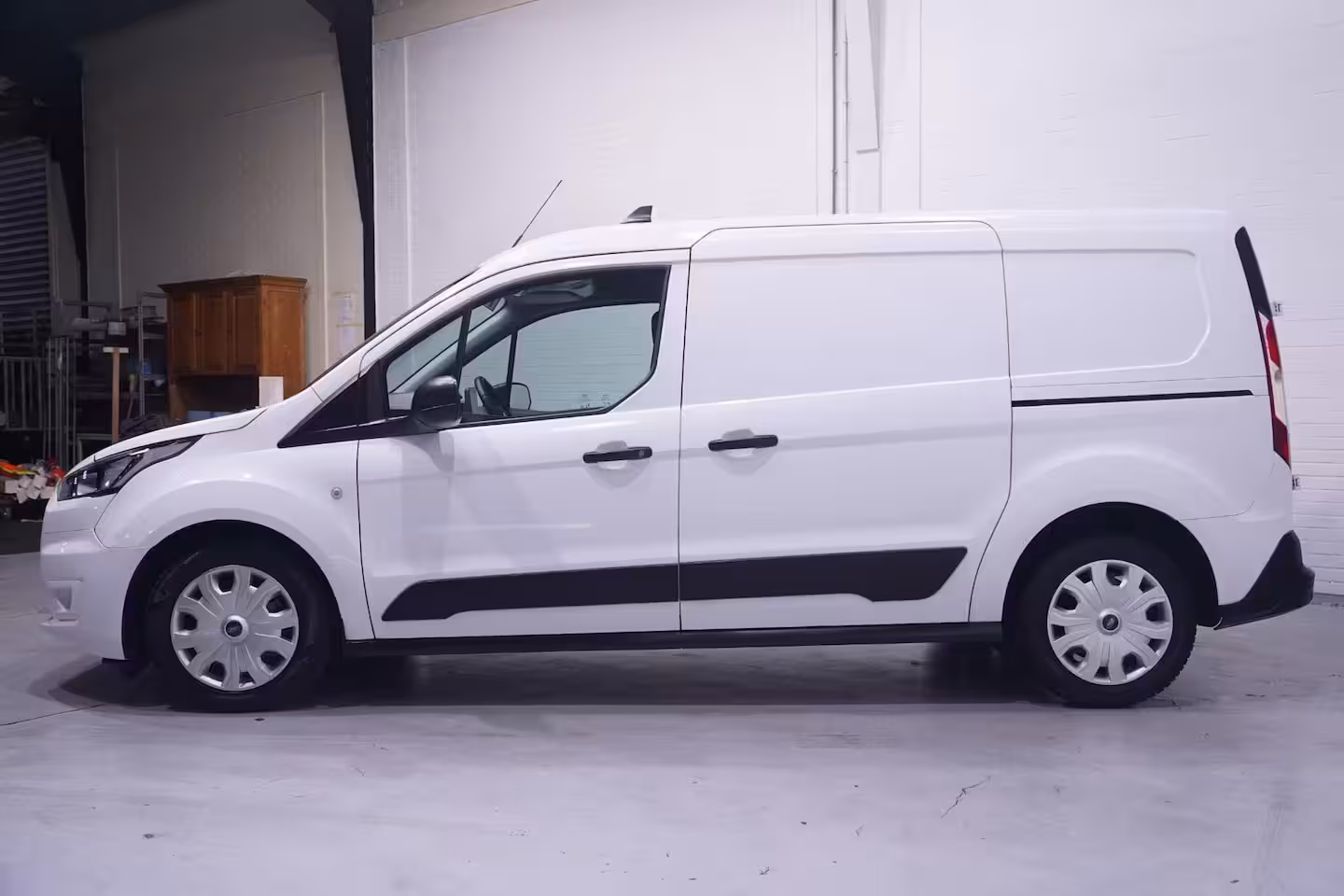 Ford Transit Connect 1.5 TDCi 100 pk L2 Trend Navi, NAP, 2x Schuifdeur Airco, Laadruimte Pakket, PDC achter, 1e