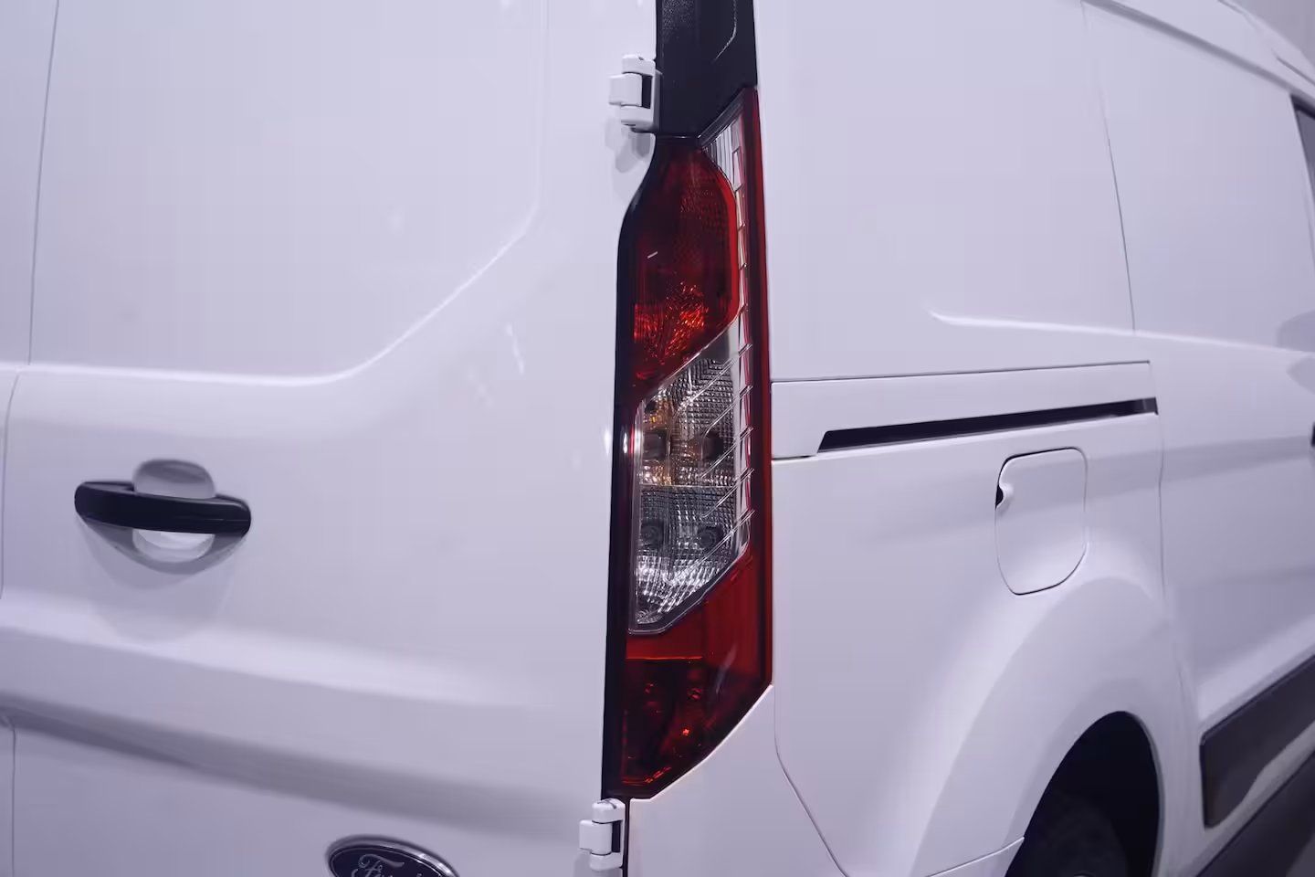 Ford Transit Connect 1.5 TDCi 100 pk L2 Trend Navi, NAP, 2x Schuifdeur Airco, Laadruimte Pakket, PDC achter, 1e