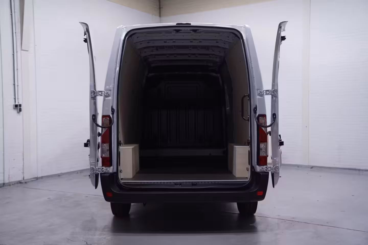 Renault Master 2.3 DCI 135 pk L3H2 Navi, Camera, Laadruimte Pakket, PDC V+A, 270 Graden Deuren, Smartphon