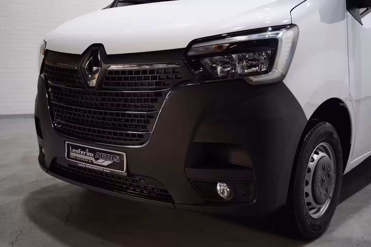 Renault Master 2.3 DCI 135 pk L3H2 Navi, Camera, Laadruimte Pakket, PDC V+A, 270 Graden Deuren, Smartphon