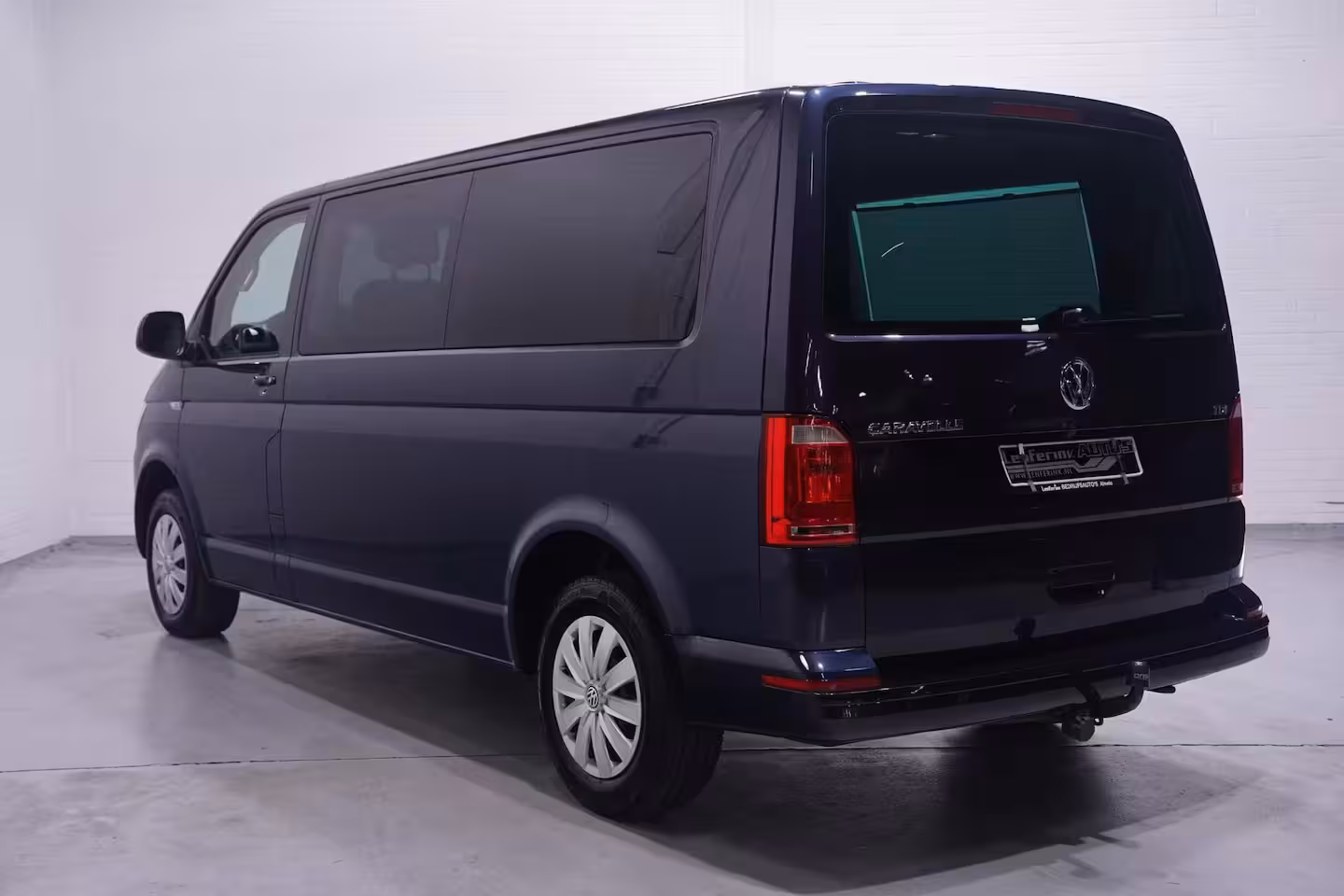 Volkswagen Transporter 2.0 TDI 150 pk Dubbel Cabine Airco, Leder Zwart Cruise control, Trekhaak, 5-Zits