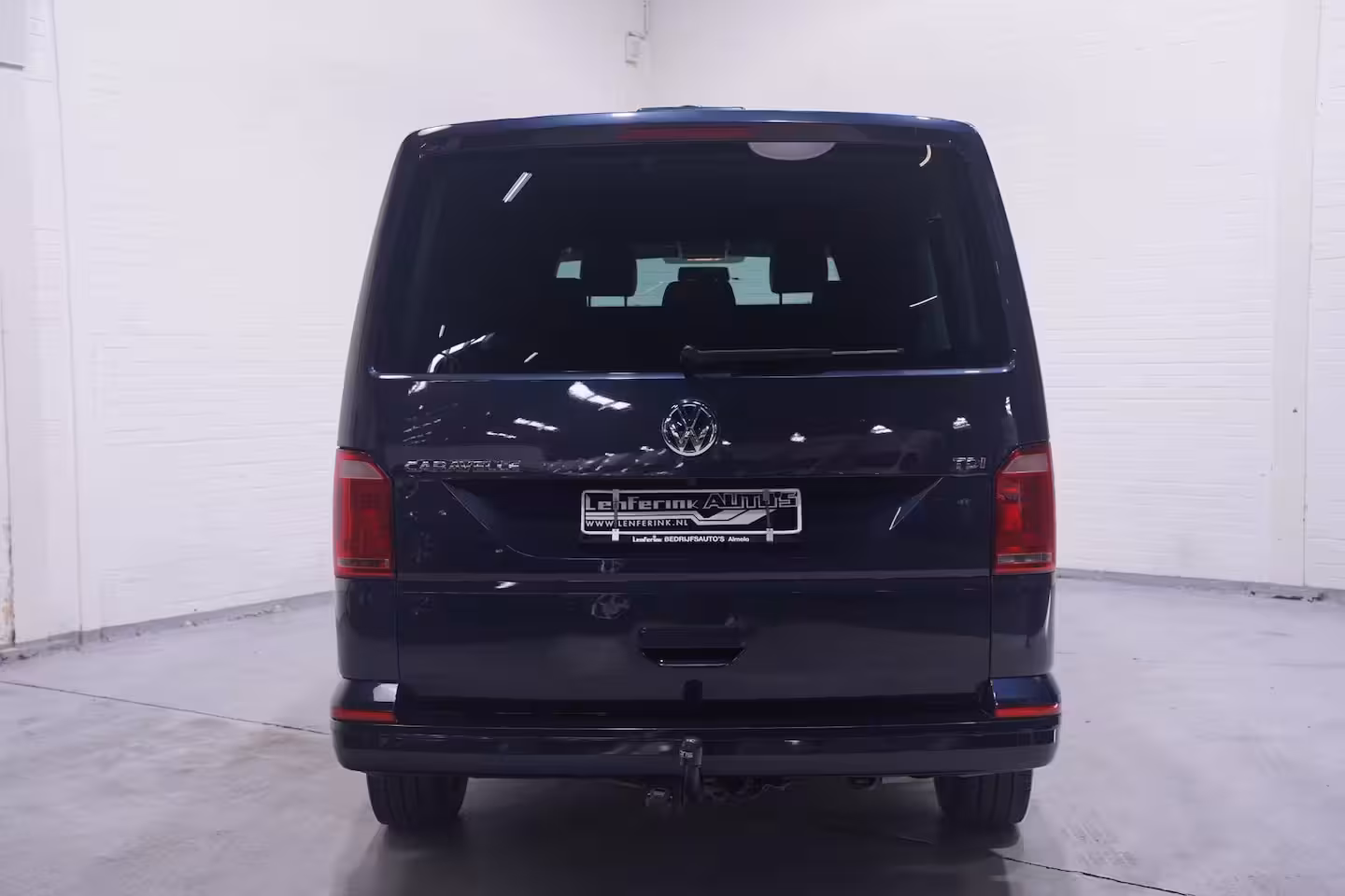Volkswagen Transporter 2.0 TDI 150 pk Dubbel Cabine Airco, Leder Zwart Cruise control, Trekhaak, 5-Zits