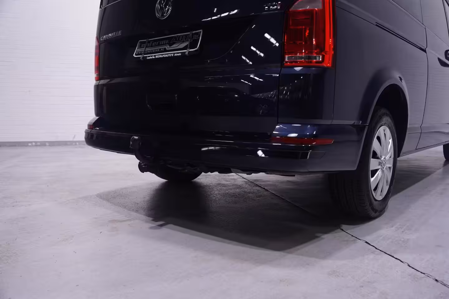 Volkswagen Transporter 2.0 TDI 150 pk Dubbel Cabine Airco, Leder Zwart Cruise control, Trekhaak, 5-Zits
