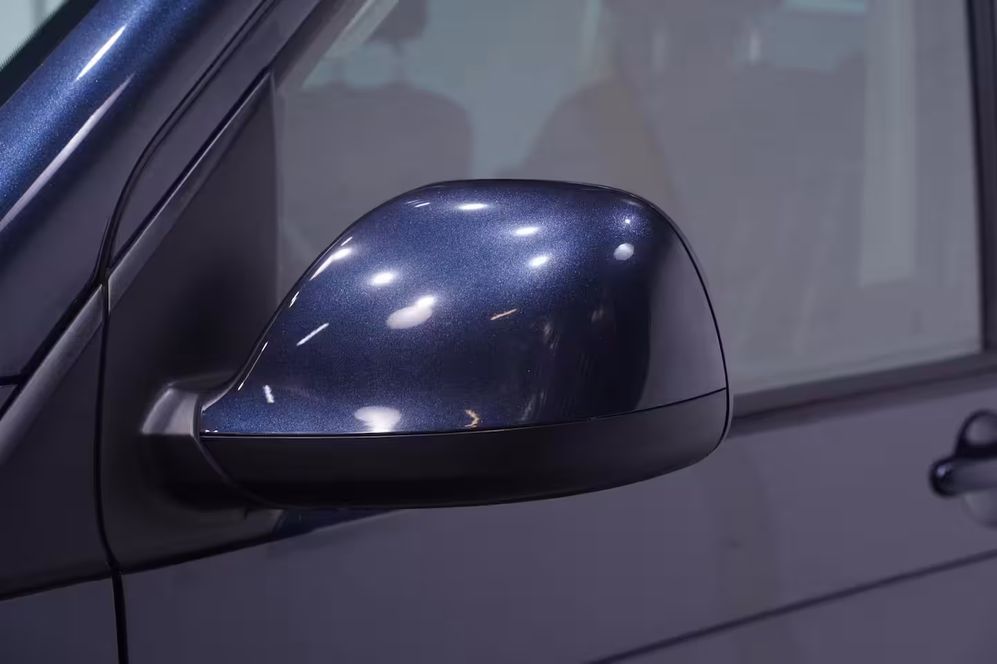 Volkswagen Transporter 2.0 TDI 150 pk Dubbel Cabine Airco, Leder Zwart Cruise control, Trekhaak, 5-Zits