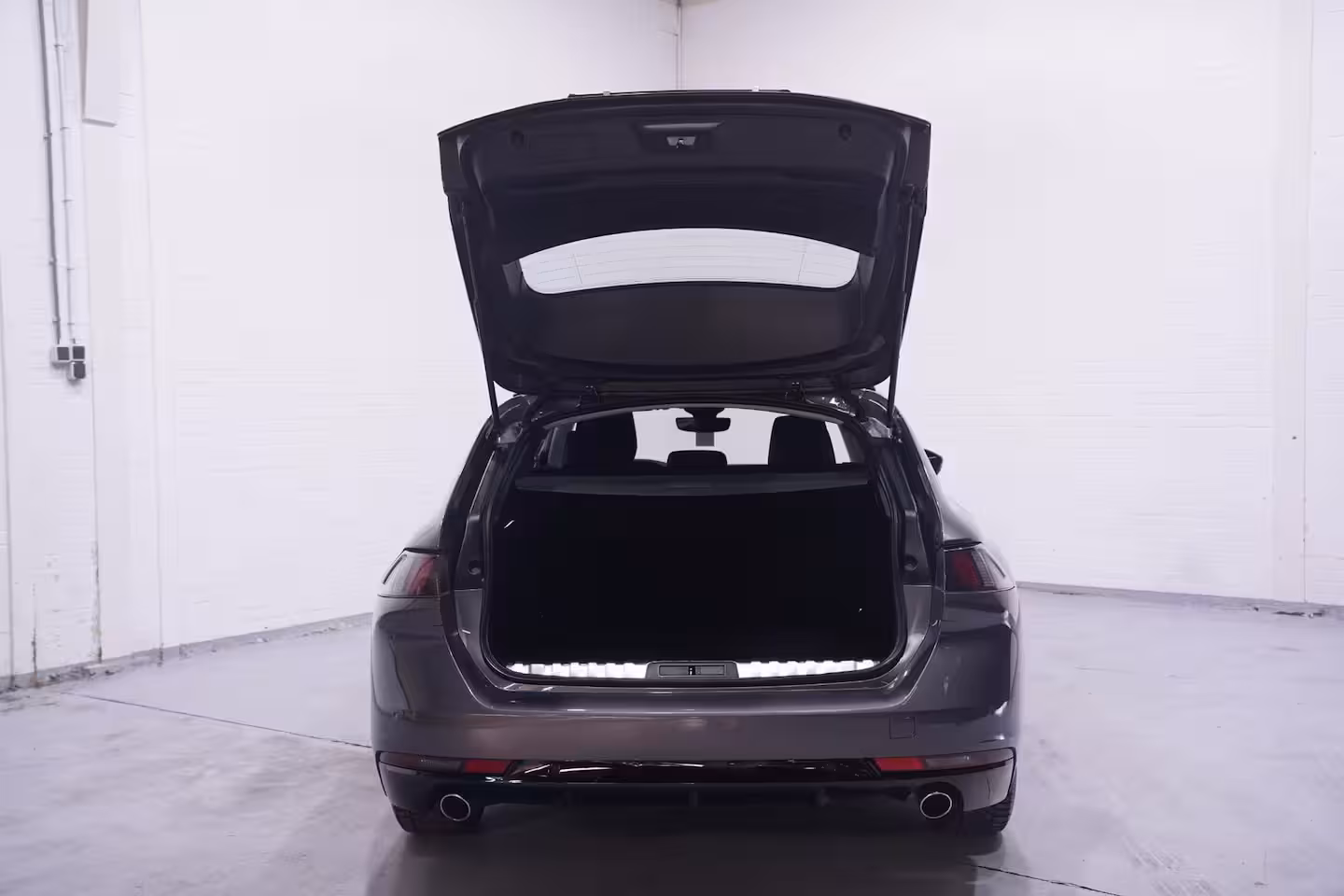 Peugeot 508 SW 1.6 HYbrid Active Pack Business SOH 96% automaat Camera DAB-ontvangst Clima Cruise Navi PD