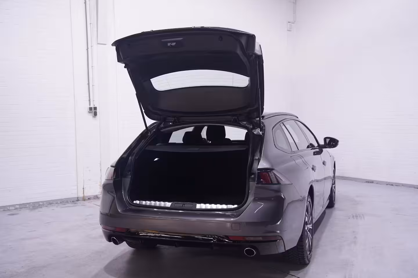 Peugeot 508 SW 1.6 HYbrid Active Pack Business SOH 96% automaat Camera DAB-ontvangst Clima Cruise Navi PD