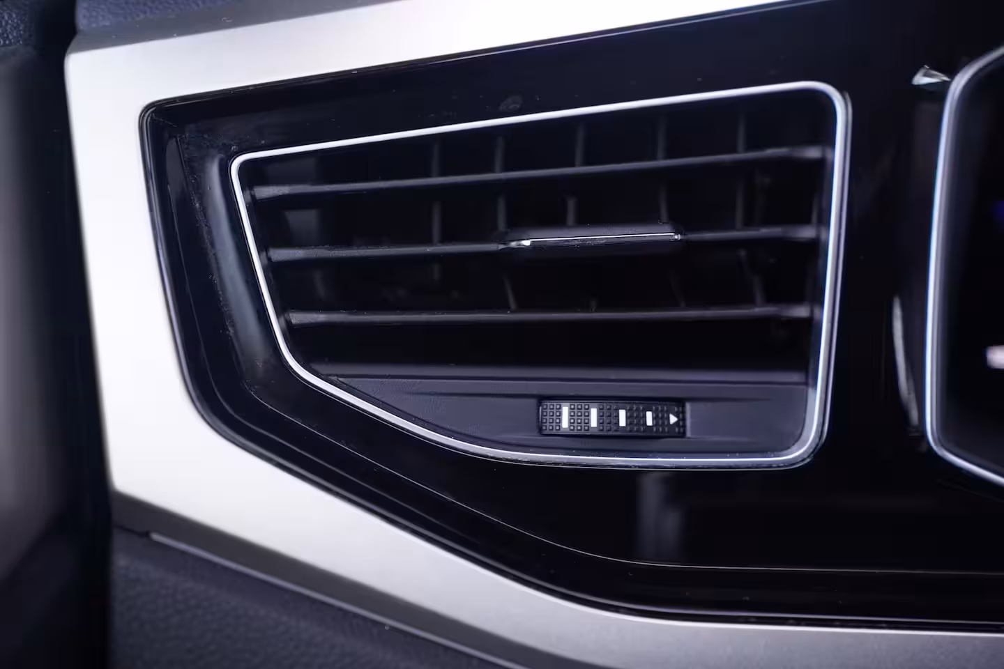 Volkswagen Polo 1.0 TSI Life Edition Navi Stoelverwarming Apple Carplay PDC v+a private-glas digi-cockpit