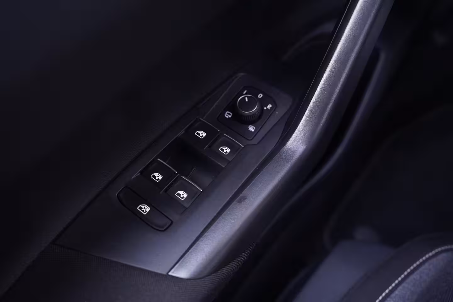 Volkswagen Polo 1.0 TSI Life Edition Navi Stoelverwarming Apple Carplay PDC v+a private-glas digi-cockpit