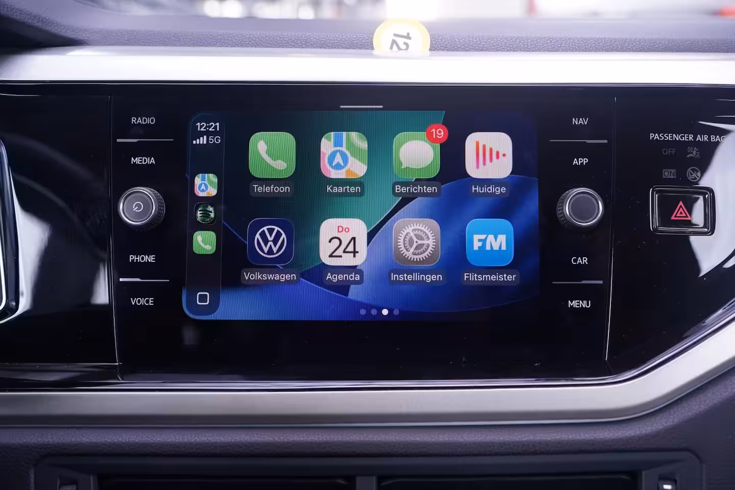 Volkswagen Polo 1.0 TSI Life Edition Navi Stoelverwarming Apple Carplay PDC v+a private-glas digi-cockpit