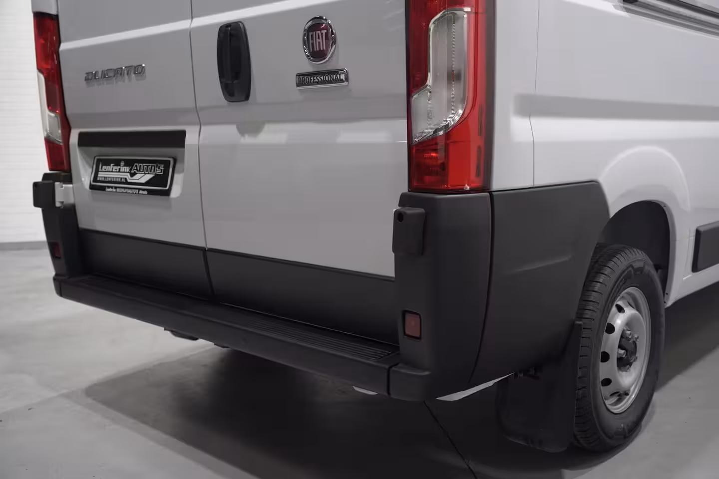 Fiat Ducato 2.2 MultiJet 140 pk L3H2 13m3 BPM vrij Airco, Cruise Control, Multistuur, PDC achter, 3-Zi