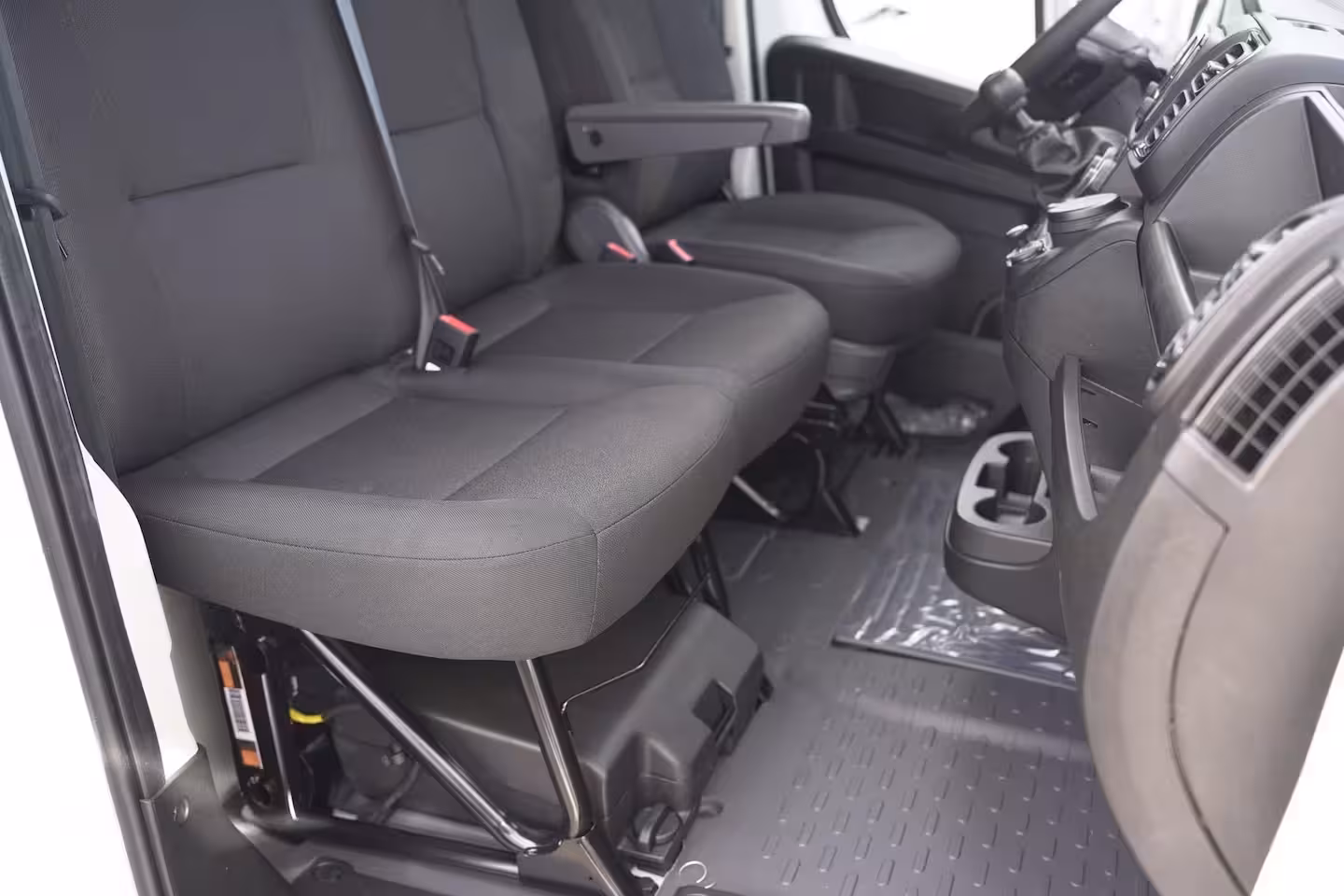 Fiat Ducato 2.2 MultiJet 140 pk L3H2 13m3 BPM vrij Airco, Cruise Control, Multistuur, PDC achter, 3-Zi