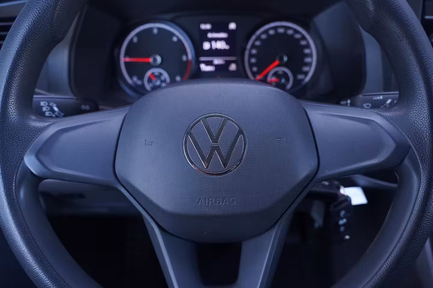 Volkswagen Transporter 2.0 TDI 110 pk L1H1 Airco, Camera Apple Carplay, Laadruimte Pakket, PDC V+A, 3-Zits