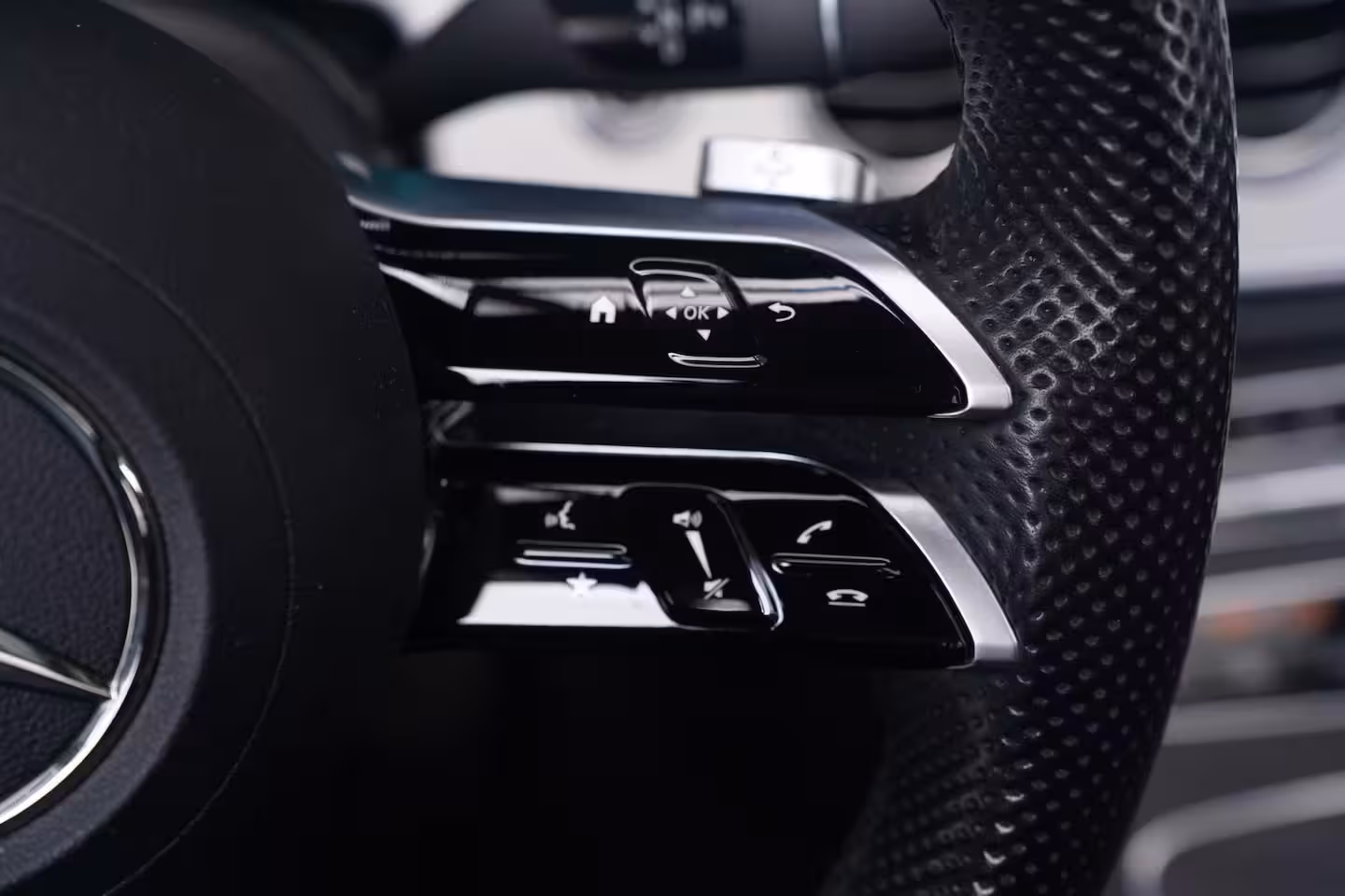 Mercedes-Benz E-klasse Estate 300 e AMG Line SOH 97% 1e Eig. NAP Panodak DAB-ontvangst sfeerverlichting Apple-carplay PD