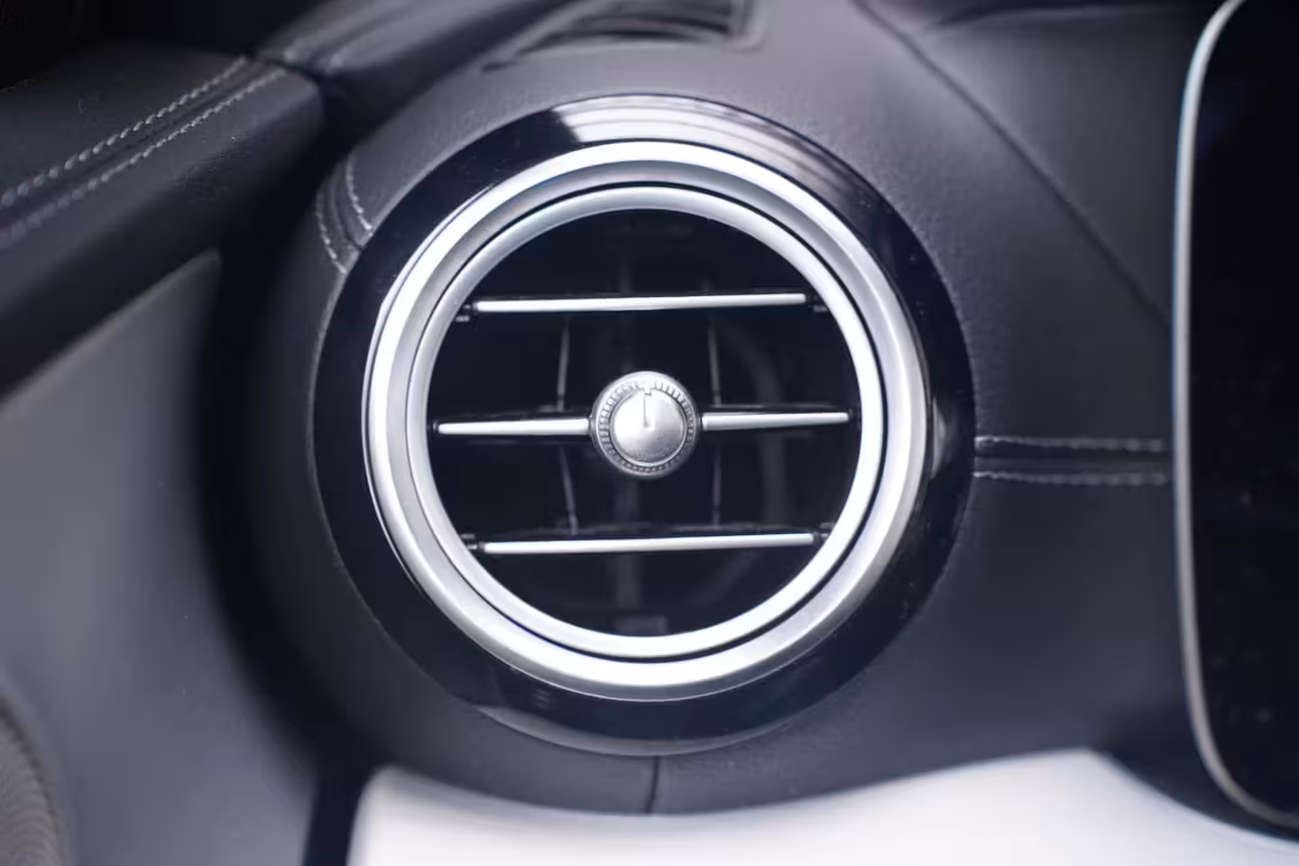 Mercedes-Benz E-klasse Estate 300 e AMG Line SOH 97% 1e Eig. NAP Panodak DAB-ontvangst sfeerverlichting Apple-carplay PD