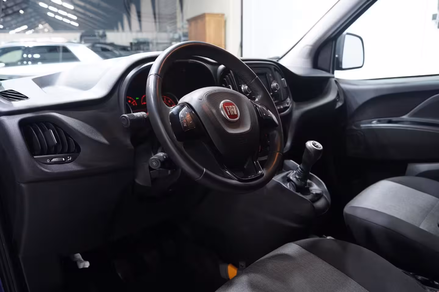 Fiat Doblò Cargo 1.3 MJ 95 pk L1H1 SX Airco, Navi, 17" LMV Cruise Control, Elek. Pakket, NAP, PDC achter, 1