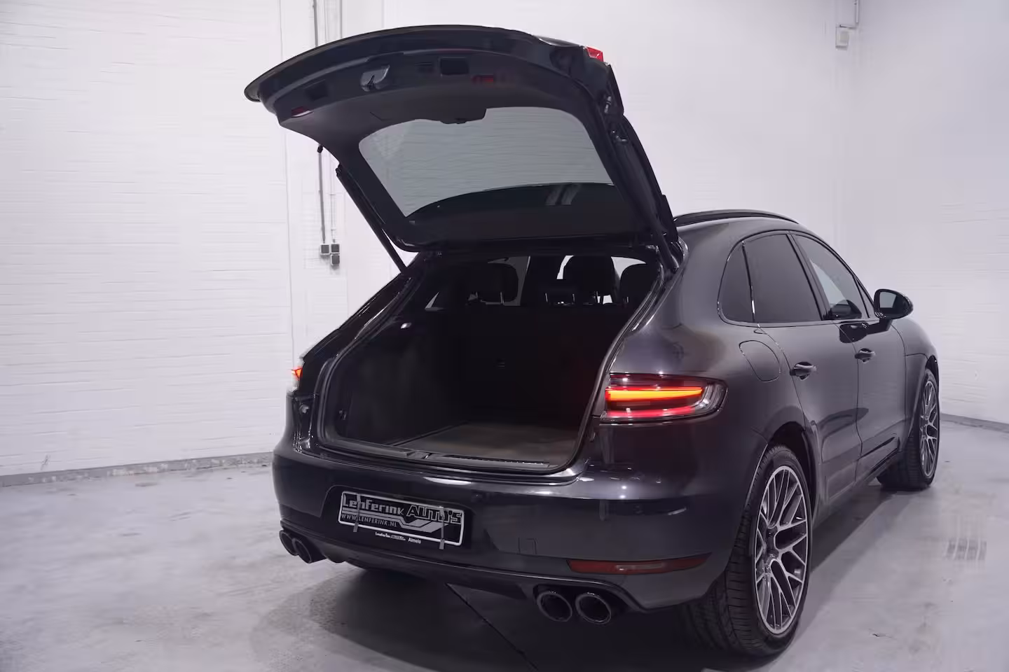 Porsche Macan 3.0 S S 3.0 354PK ACC standkachel sportstoelen electrisch bedienbaar met memo camera Apple