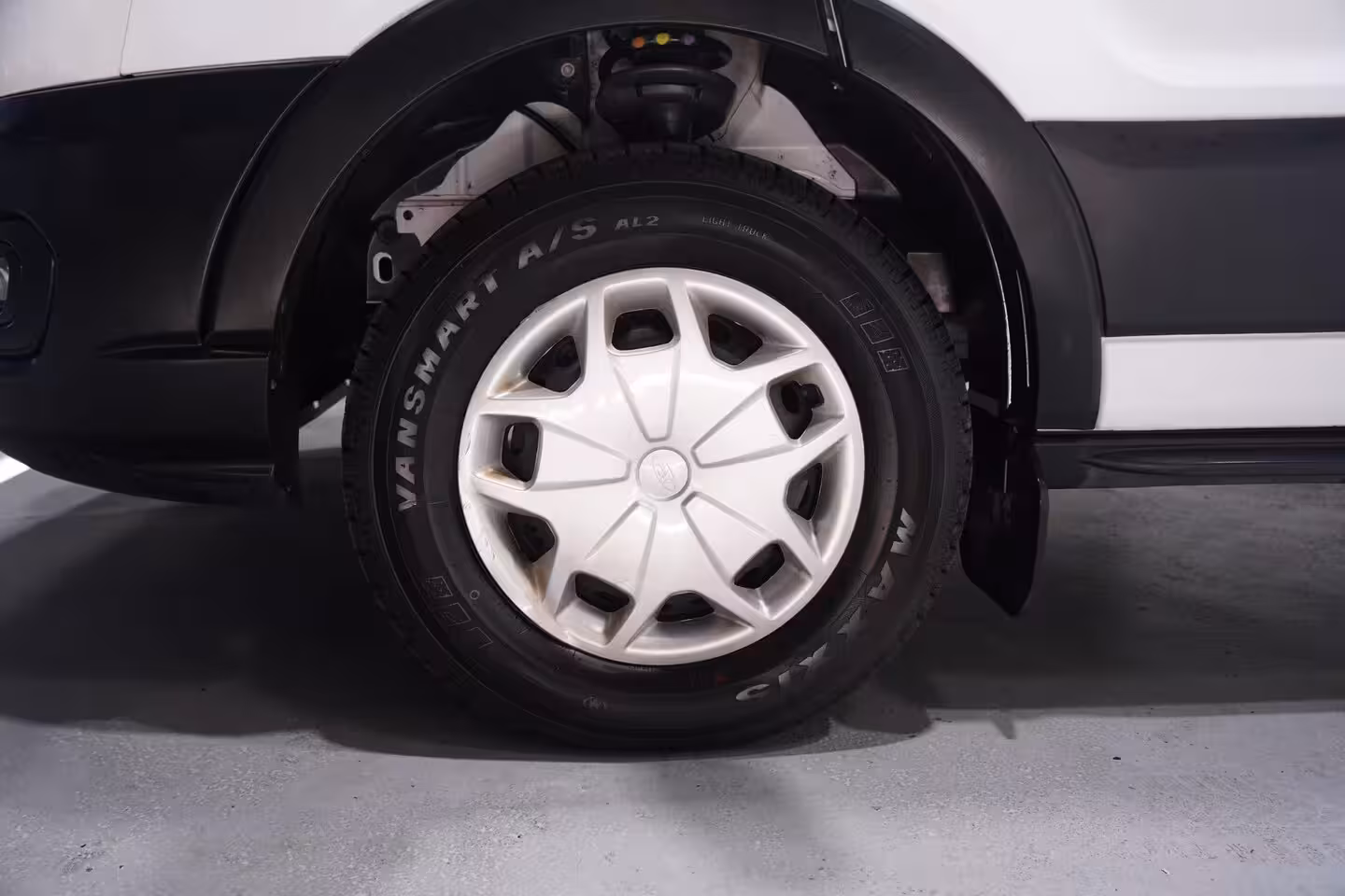 Ford Transit 2.0 TDCi 160 pk Bakwagen met Laadklep Airco Cruise Control, LxBxH 420x200x210 cm, 3-Zits