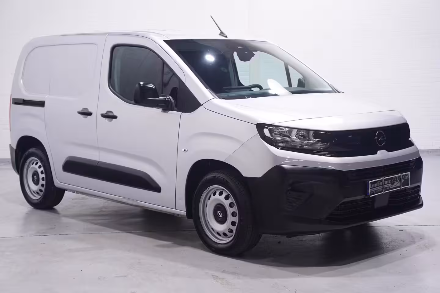 Opel Combo 1.5 BlueHDi 102 pk L1 Airco, Camera achter Apple Carplay, NAP, Laadruimte Pakket, PDC acht