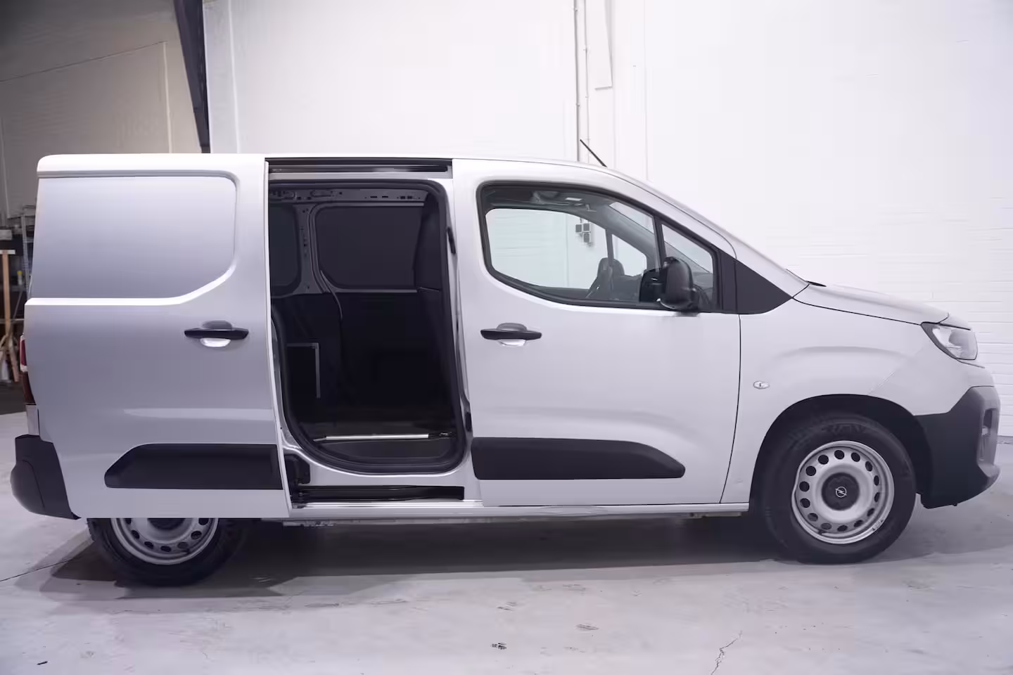 Opel Combo 1.5 BlueHDi 102 pk L1 Airco, Camera achter Apple Carplay, NAP, Laadruimte Pakket, PDC acht