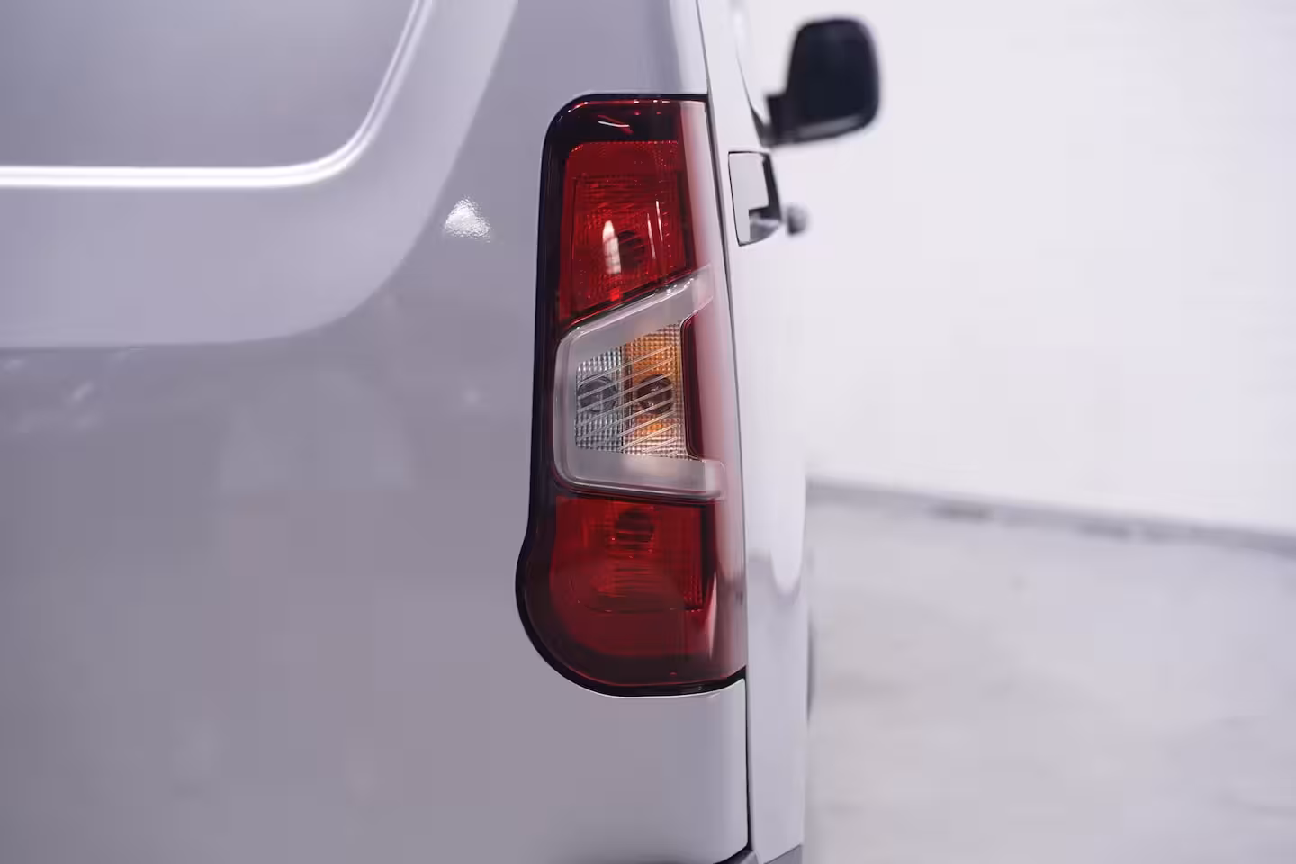 Opel Combo 1.5 BlueHDi 102 pk L1 Airco, Camera achter Apple Carplay, NAP, Laadruimte Pakket, PDC acht