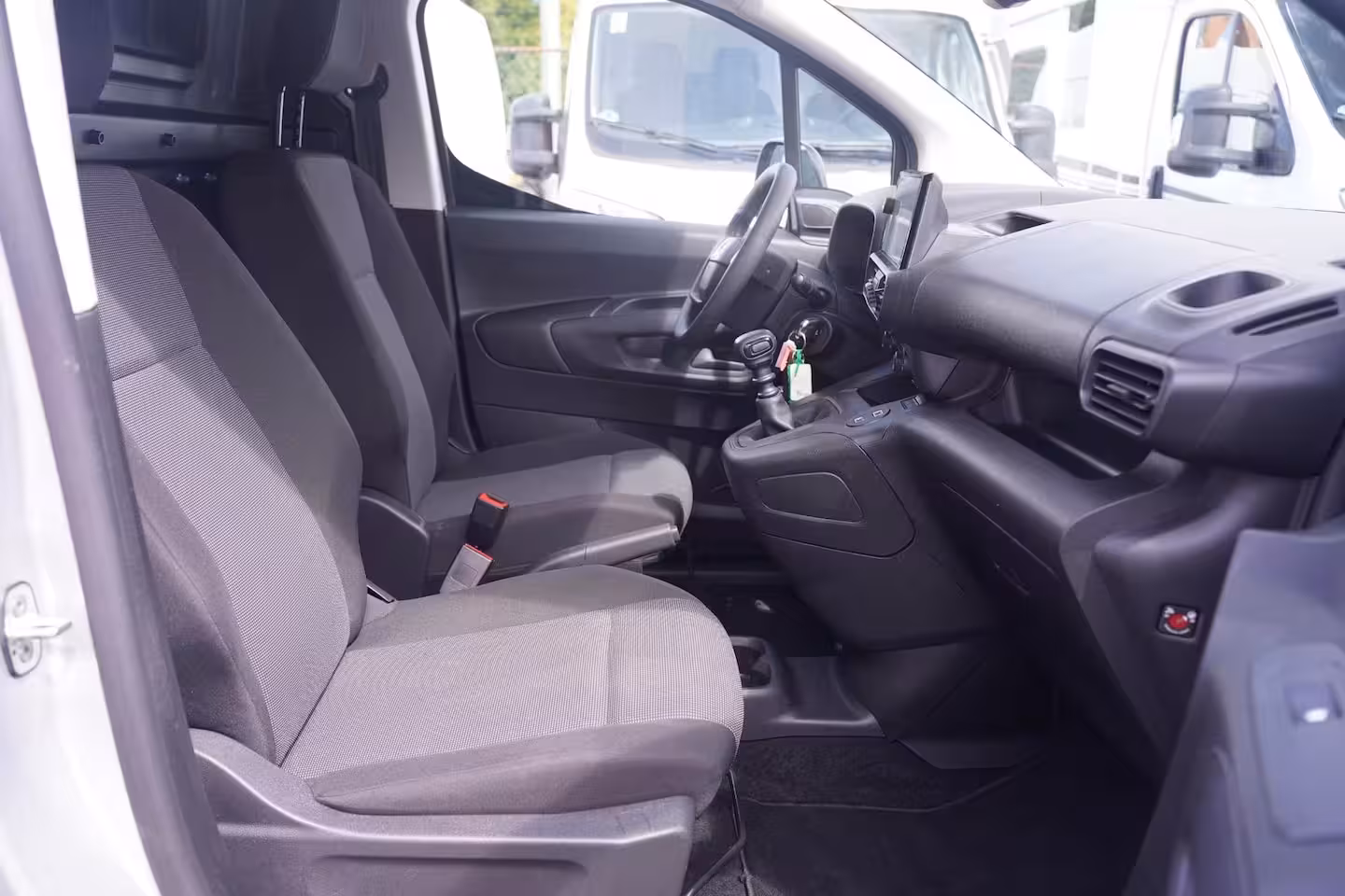 Opel Combo 1.5 BlueHDi 102 pk L1 Airco, Camera achter Apple Carplay, NAP, Laadruimte Pakket, PDC acht