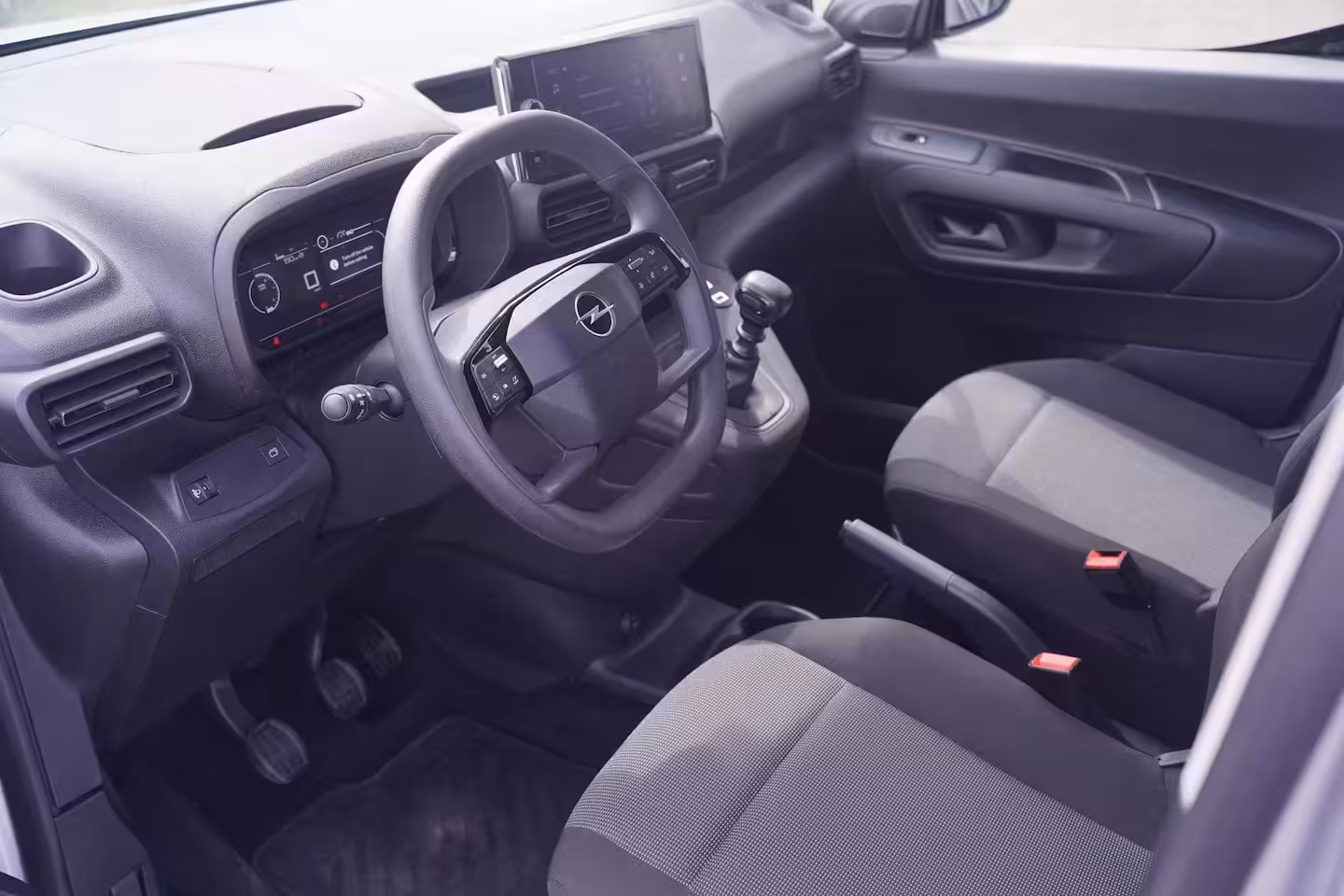 Opel Combo 1.5 BlueHDi 102 pk L1 Airco, Camera achter Apple Carplay, NAP, Laadruimte Pakket, PDC acht