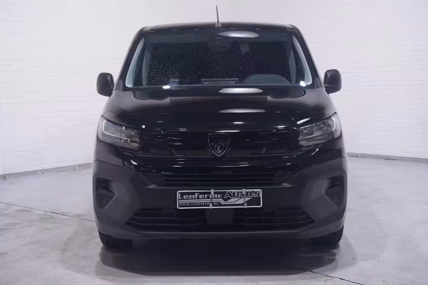 Peugeot Partner 1.5 BlueHDi 102 pk L1 Nwe Model Airco, Apple Carplay, Camera achter, NAP, PDC achter, 2-Zi