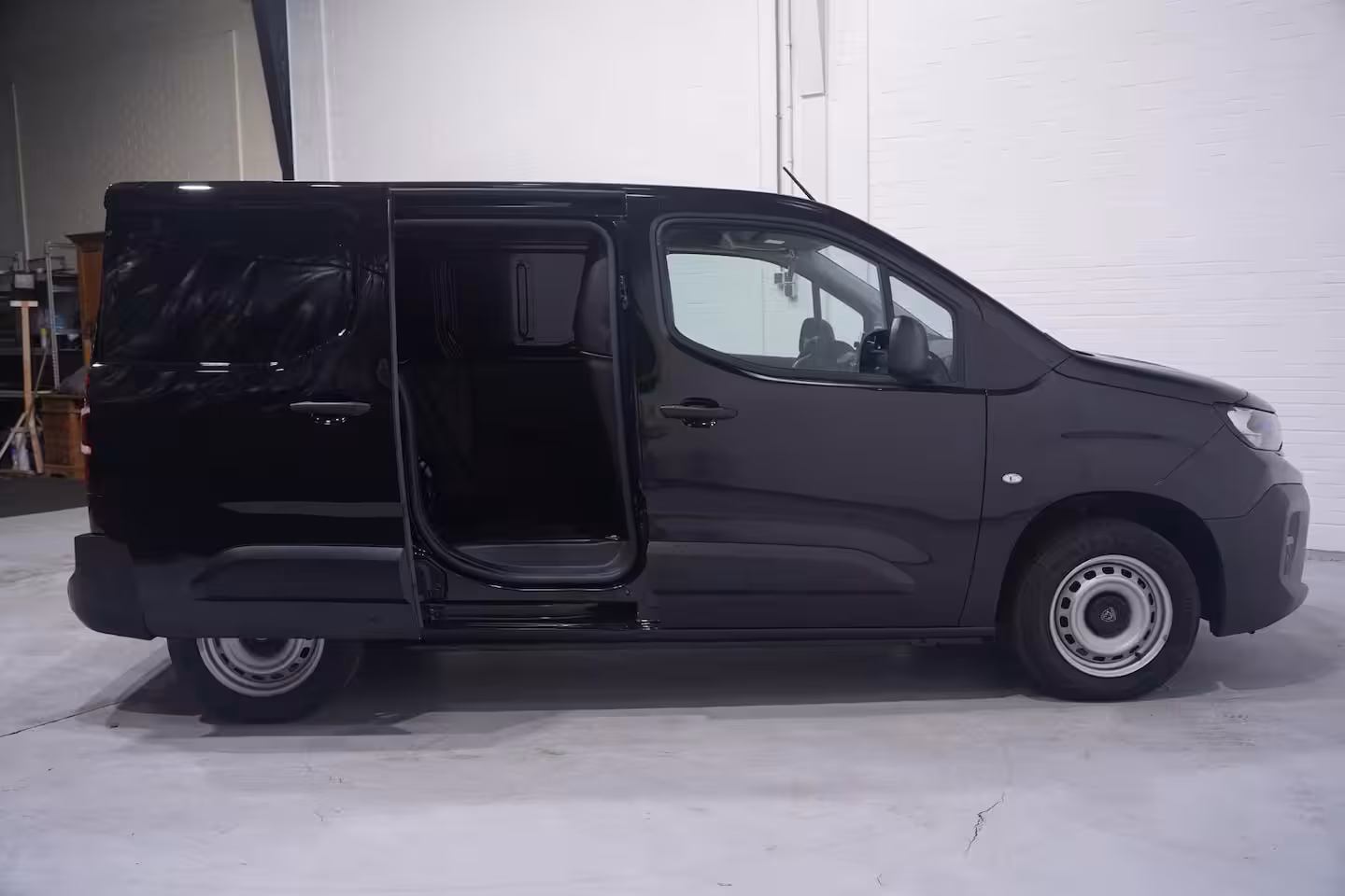 Peugeot Partner 1.5 BlueHDi 102 pk L1 Nwe Model Airco, Apple Carplay, Camera achter, NAP, PDC achter, 2-Zi