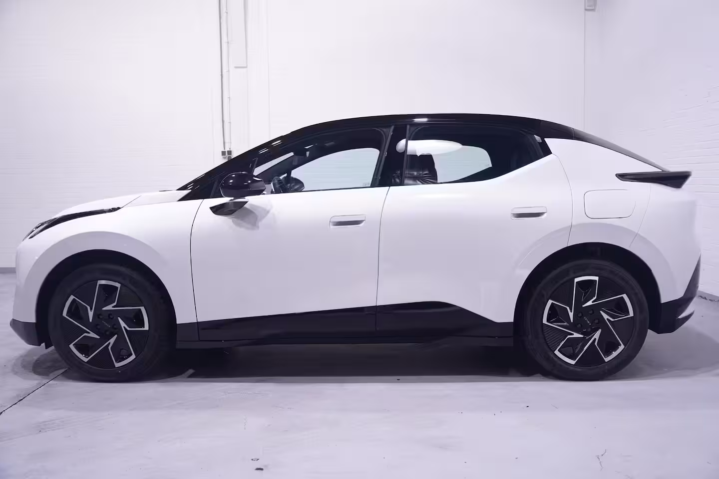 Lynk & Co 02 Core 66 kWh SOH 99% Apple Carplay Panoramadak Achteruitrijcamera Clima Stoelverwarming Nav