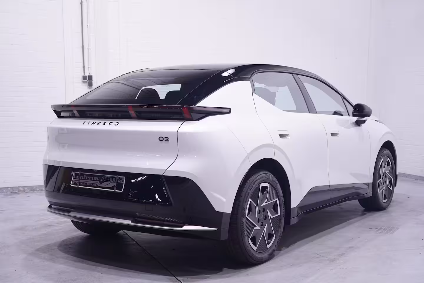 Lynk & Co 02 Core 66 kWh SOH 99% Apple Carplay Panoramadak Achteruitrijcamera Clima Stoelverwarming Nav