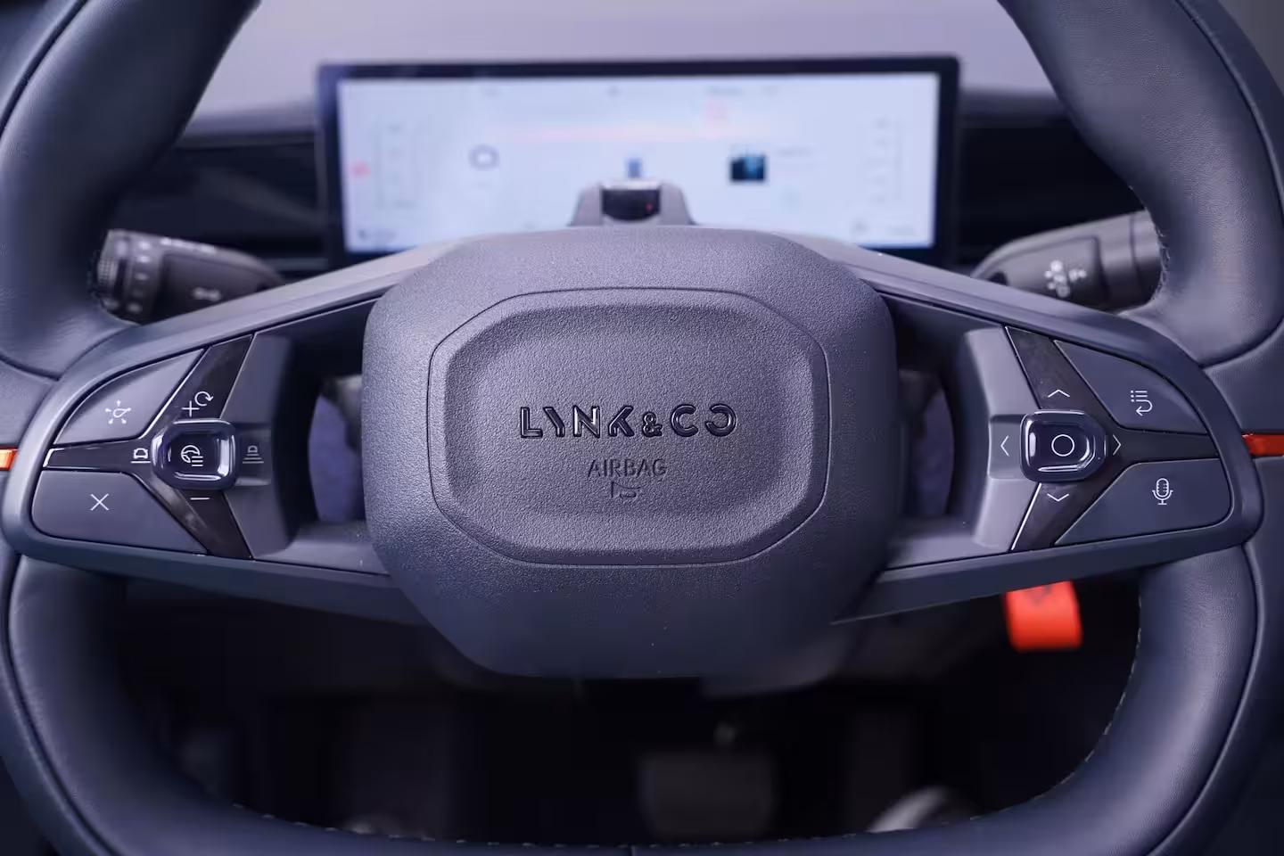 Lynk & Co 02 Core 66 kWh SOH 99% Apple Carplay Panoramadak Achteruitrijcamera Clima Stoelverwarming Nav