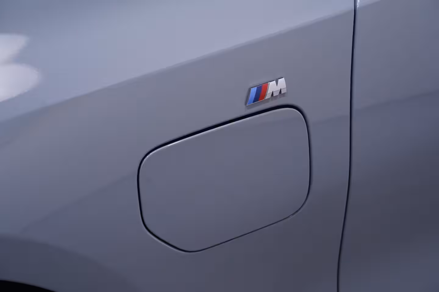 BMW 3-serie 330e M Sport SOH 96% Head up Schuifdak Camera Memory Shadowline 20 Inch Apple Carplay Trav
