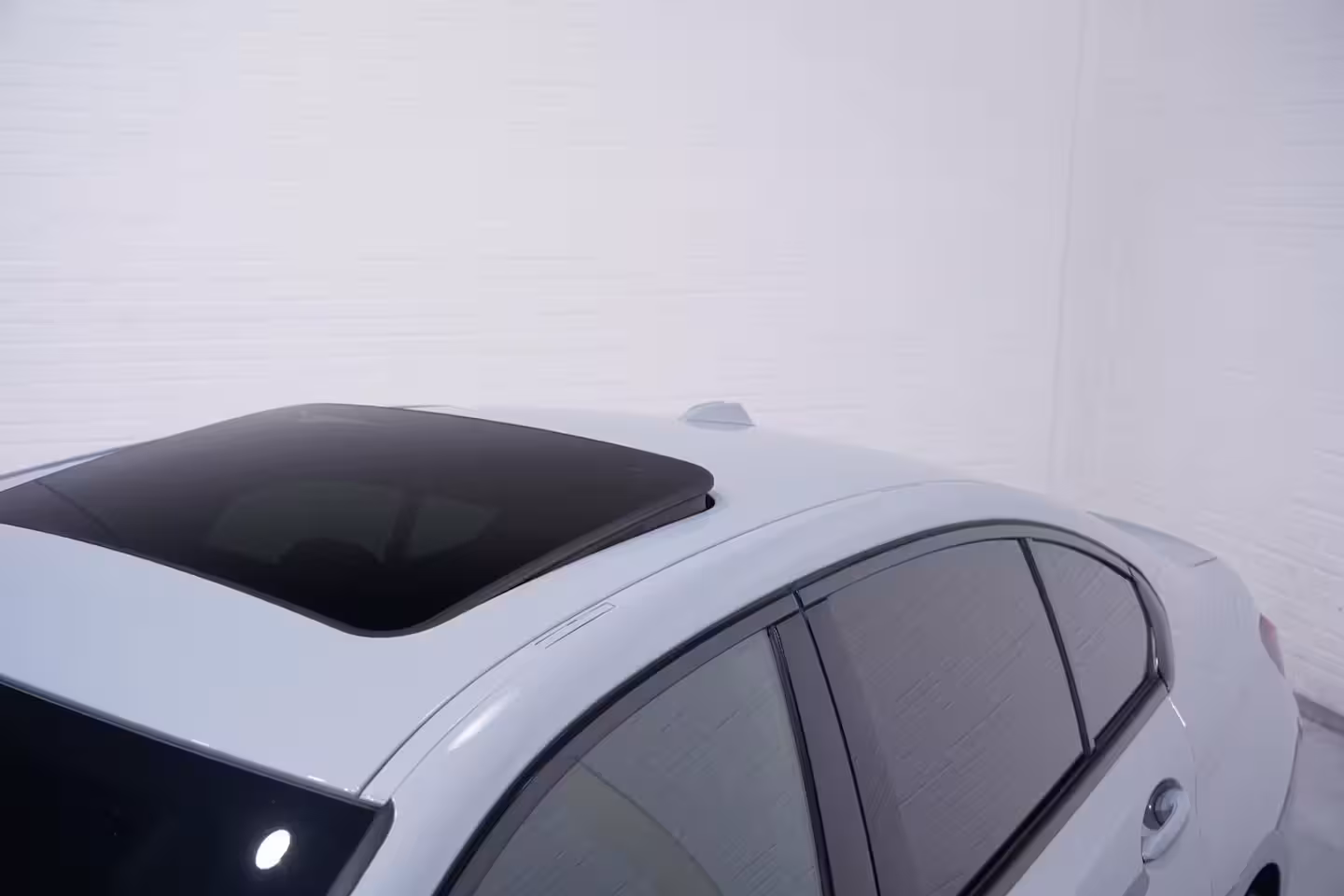 BMW 3-serie 330e M Sport SOH 96% Head up Schuifdak Camera Memory Shadowline 20 Inch Apple Carplay Trav