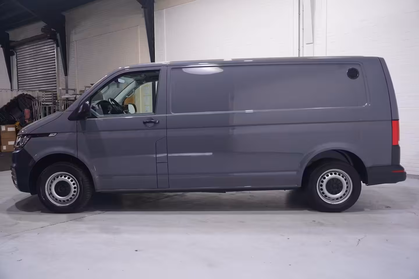 Volkswagen Transporter 2.0 TDI 150 pk DSG Aut. L2H1 Navi, Camera Achterklep, Laadruimte Pakket, PDC V+A, 3-Zits
