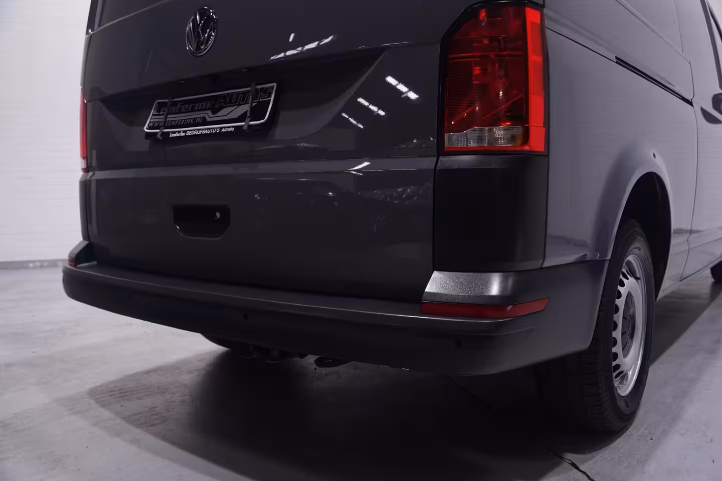 Volkswagen Transporter 2.0 TDI 150 pk DSG Aut. L2H1 Navi, Camera Achterklep, Laadruimte Pakket, PDC V+A, 3-Zits