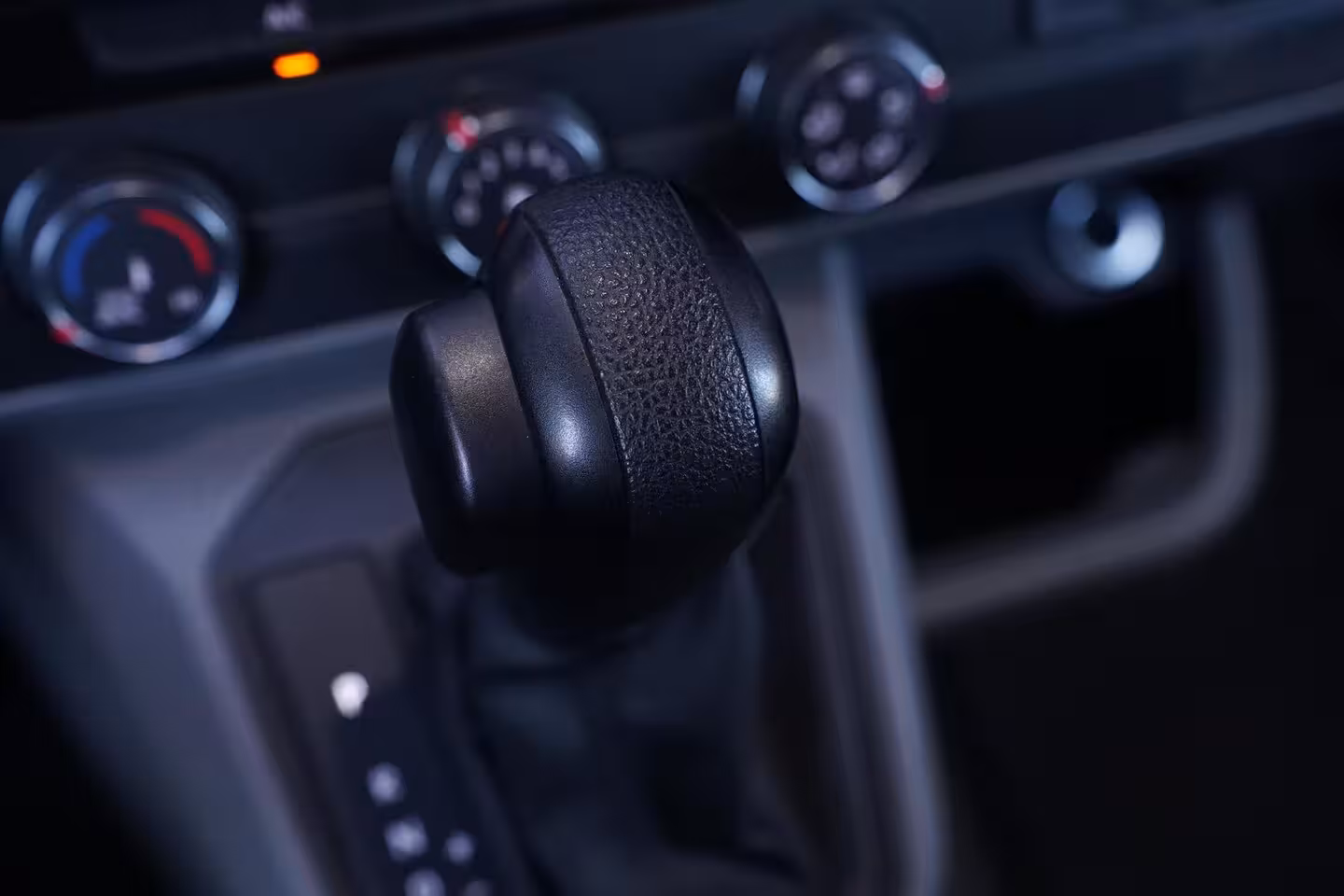 Volkswagen Transporter 2.0 TDI 150 pk DSG Aut. L2H1 Navi, Camera Achterklep, Laadruimte Pakket, PDC V+A, 3-Zits