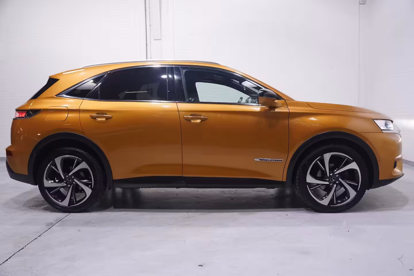 DS 7 Crossback 1.6 PureTech La Premiere Curcuma-uitvoering lederen comfort-stoelen panodak 20"-LMV Aplle