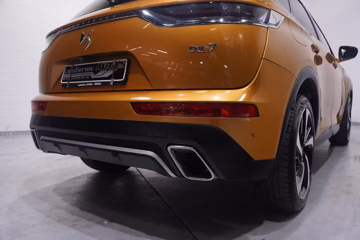 DS 7 Crossback 1.6 PureTech La Premiere Curcuma-uitvoering lederen comfort-stoelen panodak 20"-LMV Aplle