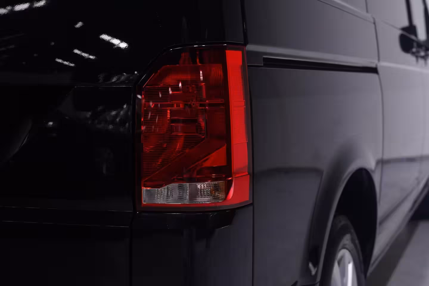 Volkswagen Transporter 2.0 TDI 150 pk DSG Aut. L1H1 Airco, 2x Schuifdeur Apple Carplay, Cruise Control, 16" LMV,