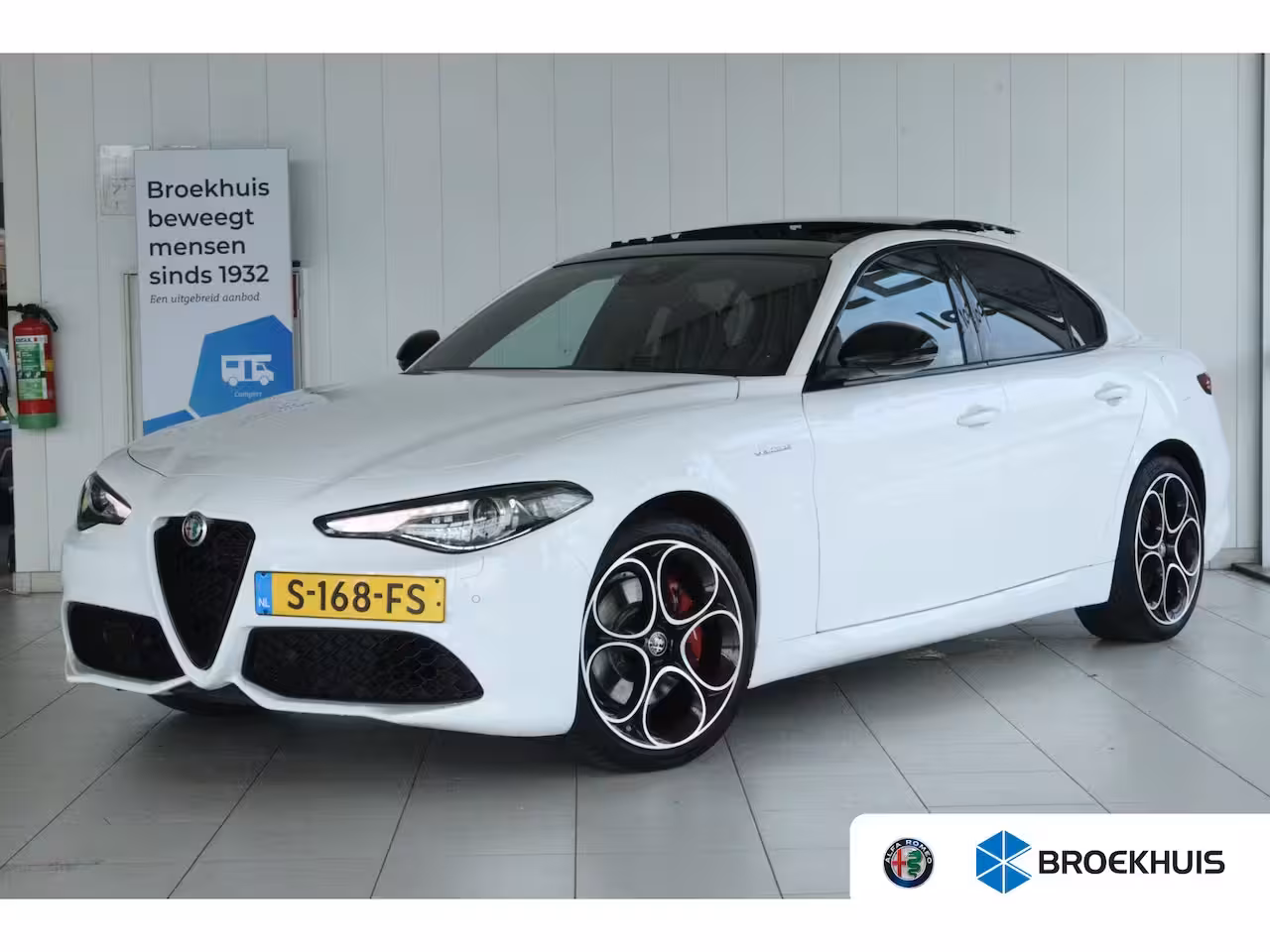 Alfa Romeo Giulia 2.0 T Veloce AWD | Adapt. Cruise | Schuifdak | Camera | Memory | Elektr. Stoelen | Memory