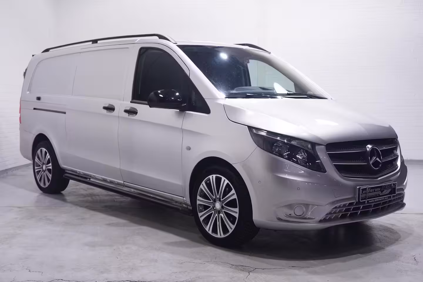 Mercedes-Benz Vito 116 CDI 163 pk Silver&Black Edition Extra Lang Navi, Camera, 19" LMV, Apple Carplay, Laadr