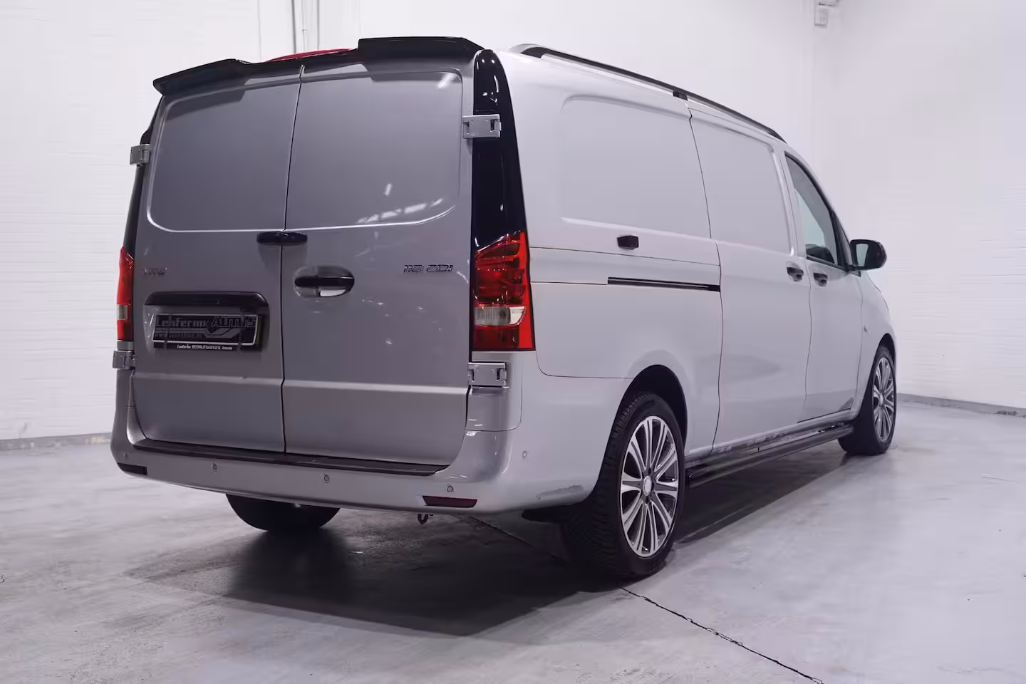 Mercedes-Benz Vito 116 CDI 163 pk Silver&Black Edition Extra Lang Navi, Camera, 19" LMV, Apple Carplay, Laadr