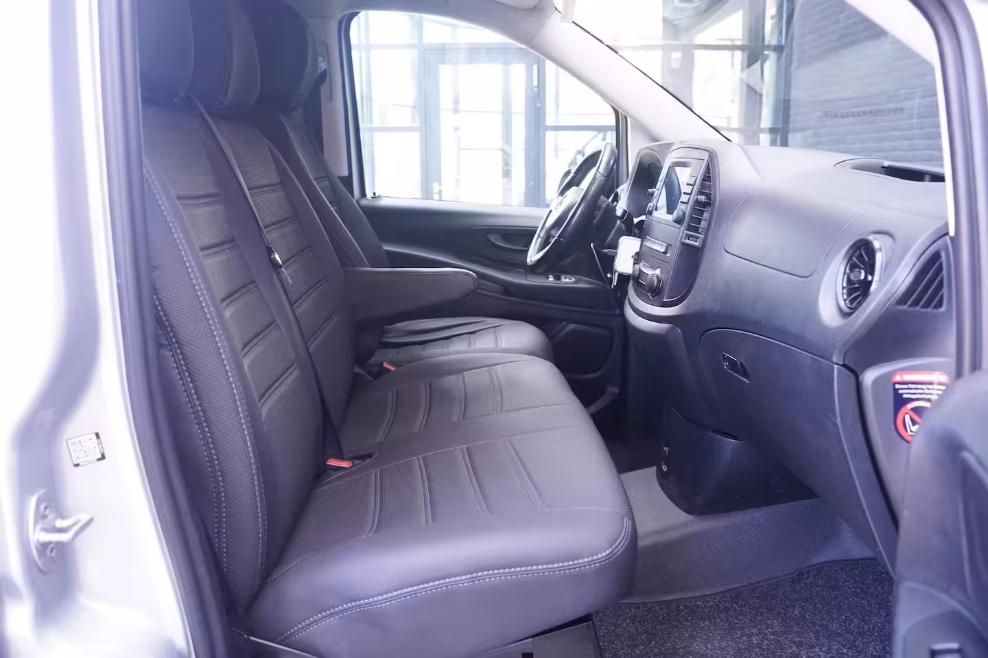 Mercedes-Benz Vito 116 CDI 163 pk Silver&Black Edition Extra Lang Navi, Camera, 19" LMV, Apple Carplay, Laadr