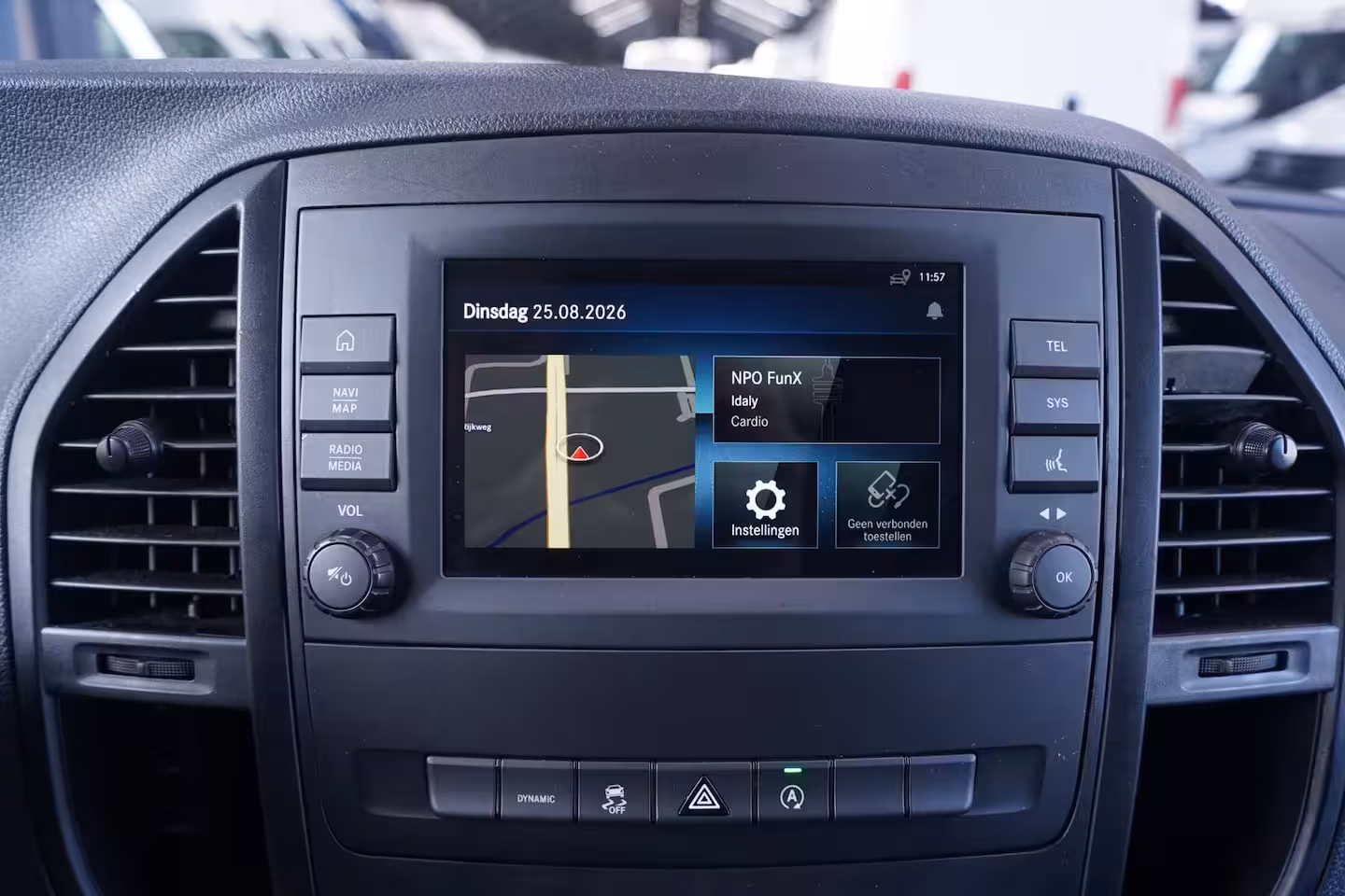 Mercedes-Benz Vito 116 CDI 163 pk Silver&Black Edition Extra Lang Navi, Camera, 19" LMV, Apple Carplay, Laadr