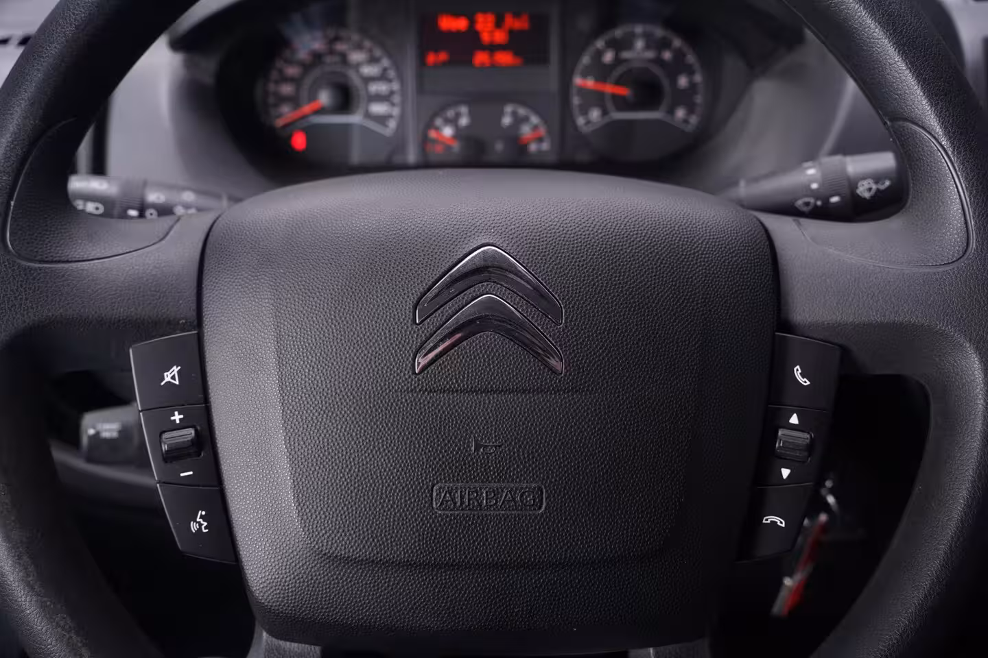 Citroën Jumper 2.2 HDI 140 pk L2H2 Airco, Cruise Control BPM vrij, Audiosysteem, PDC achter, 3-Zits